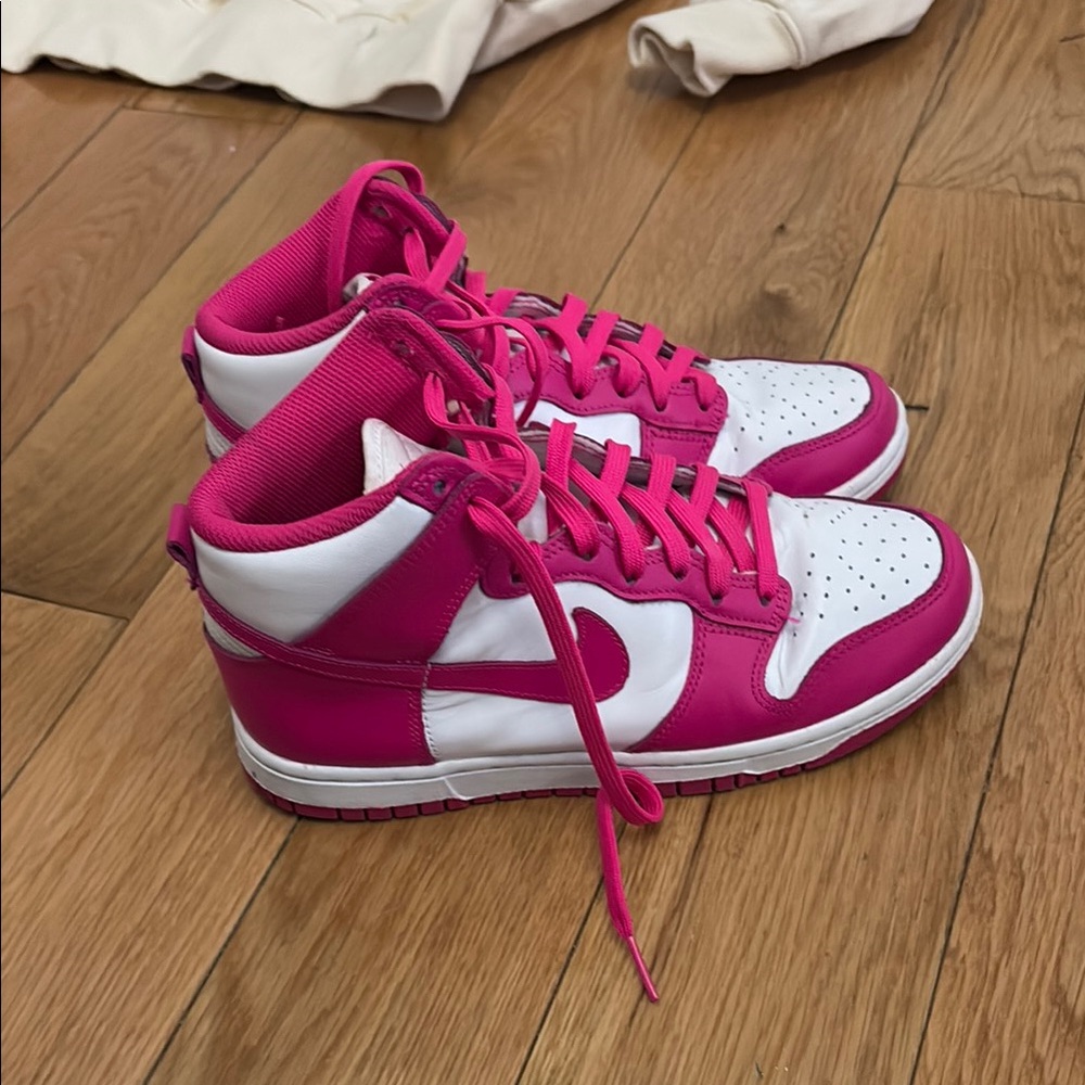 Nike Women's Pink and White Sneakers